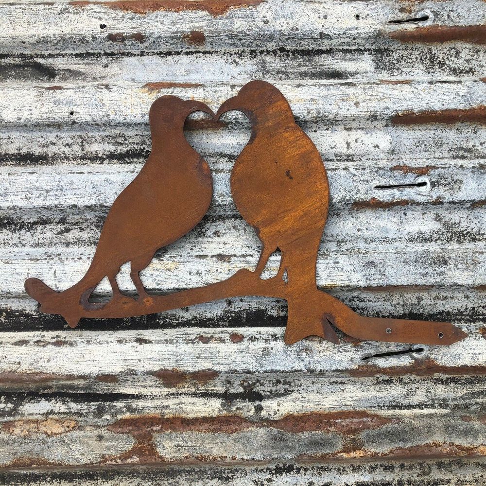 Rusty Metal LOVE BIRDS Garden feature decoration sign LOVEBIRDS